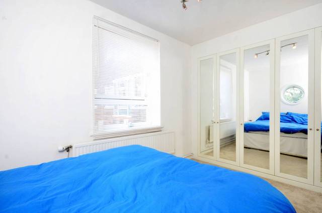  Image of 2 bedroom Flat for sale in Springfield London E5 at Springfield  Upper Clapton, E5 9DX