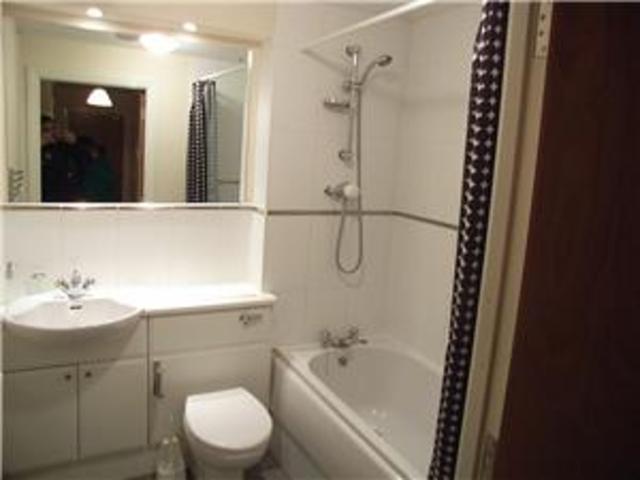  Image of 2 bedroom Flat to rent in Springfield Street Edinburgh EH6 at Leith Edinburgh Edinburgh, EH6 5DE