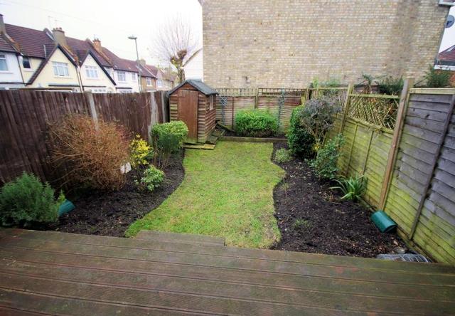  Image of 1 bedroom Flat to rent in Squires Lane London N3 at London, N3 2AA