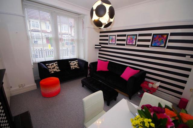  Image of 1 bedroom Flat to rent in Squires Lane London N3 at London, N3 2AA