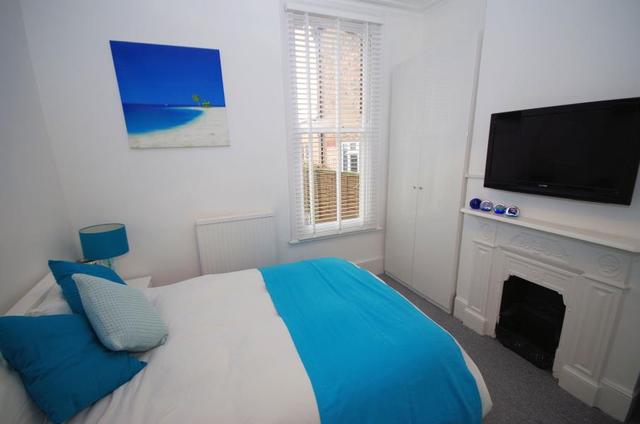  Image of 1 bedroom Flat to rent in Squires Lane London N3 at London, N3 2AA