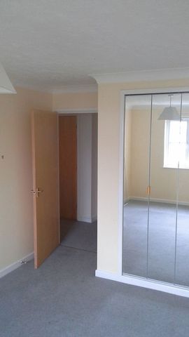  Image of 2 bedroom Retirement Property for sale in De Moulham Road Swanage BH19 at 15 De Moulham Road  Swanage, BH19 1NS