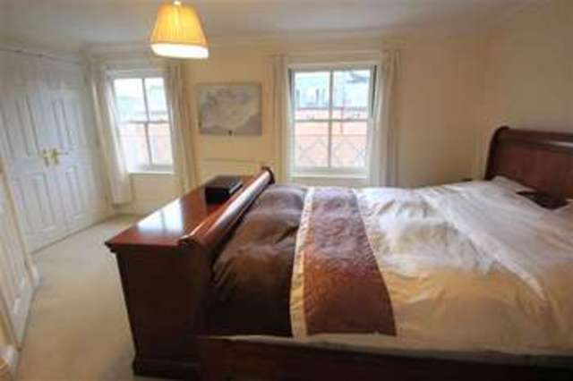  Image of 4 bedroom Town House for sale in St. Anthonys Crescent Ipswich IP4 at Ipswich, IP4 4SY