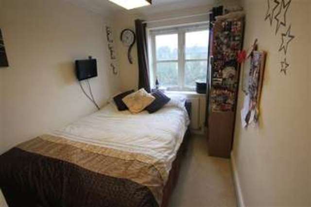  Image of 4 bedroom Town House for sale in St. Anthonys Crescent Ipswich IP4 at Ipswich, IP4 4SY