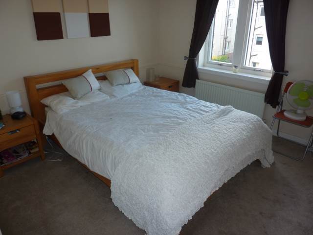  Image of 2 bedroom Flat to rent in St. Clair Road Edinburgh EH6 at Easter Road Edinburgh Edinburgh, EH6 8JY