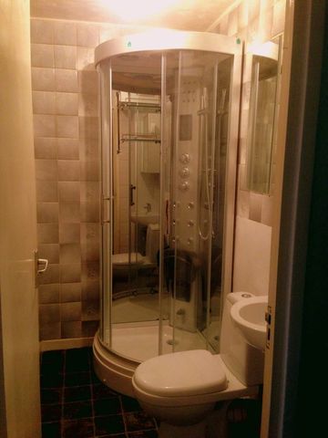  Image of 5 bedroom Terraced house to rent in St. Clement Close Cowley Uxbridge UB8 at St Clement Close  Uxbridge, UB8 3SS