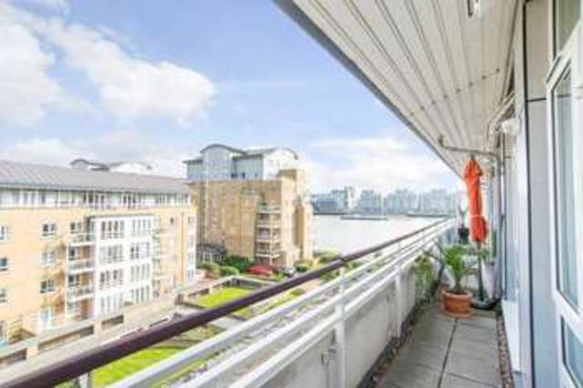  Image of 2 bedroom Flat for sale in St. Davids Square London E14 at Docklands, E14 3WG