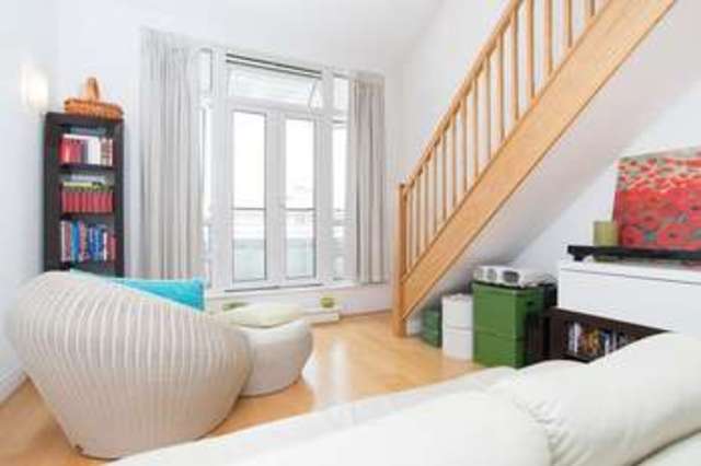  Image of 2 bedroom Flat for sale in St. Davids Square London E14 at Docklands, E14 3WG
