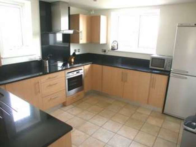  Image of 2 bedroom Flat for sale in St. Davids Square London E14 at Docklands, E14 3WG