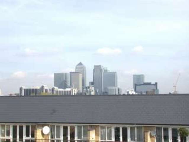  Image of 2 bedroom Flat for sale in St. Davids Square London E14 at Docklands, E14 3WG