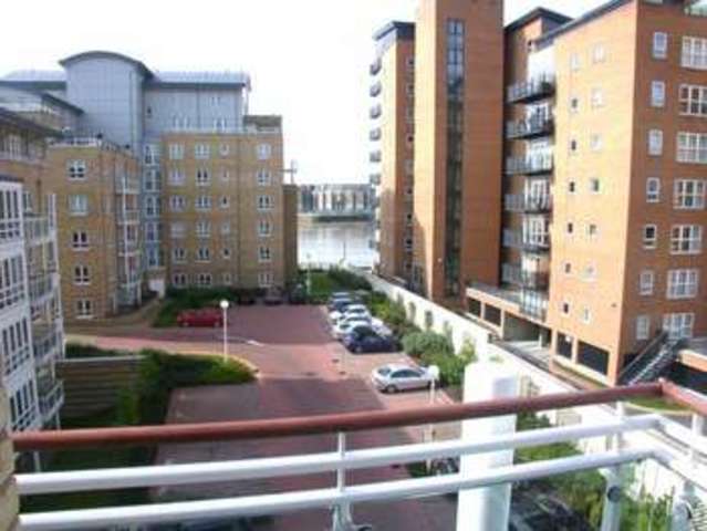  Image of 2 bedroom Flat for sale in St. Davids Square London E14 at Docklands, E14 3WG