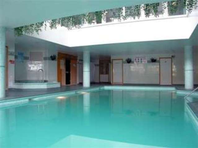  Image of 2 bedroom Flat for sale in St. Davids Square London E14 at Docklands, E14 3WG