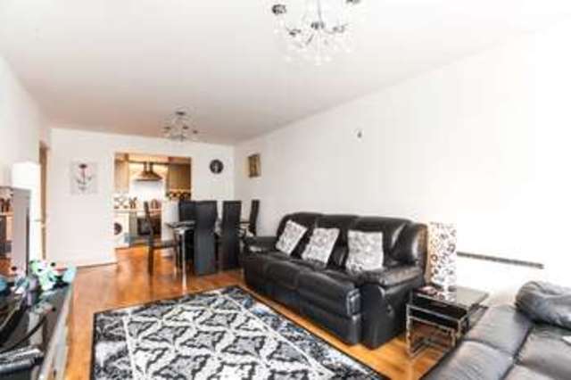  Image of 2 bedroom Flat for sale in St. Davids Square London E14 at Docklands, E14 3WD