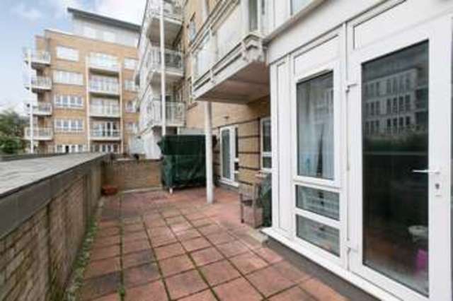  Image of 2 bedroom Flat for sale in St. Davids Square London E14 at Docklands, E14 3WD