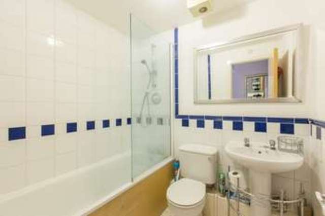  Image of 1 bedroom Flat for sale in St. Davids Square London E14 at Docklands, E14 3WD