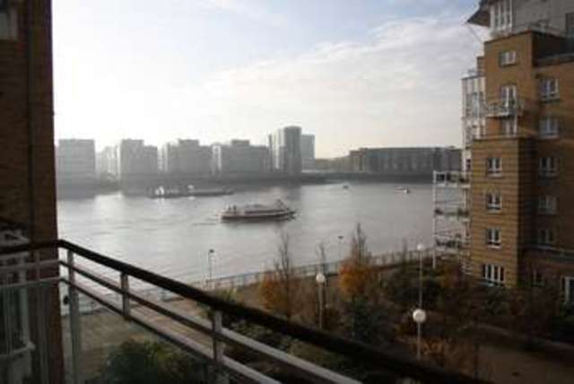  Image of 2 bedroom Flat to rent in St. Davids Square London E14 at Docklands, E14 3WQ