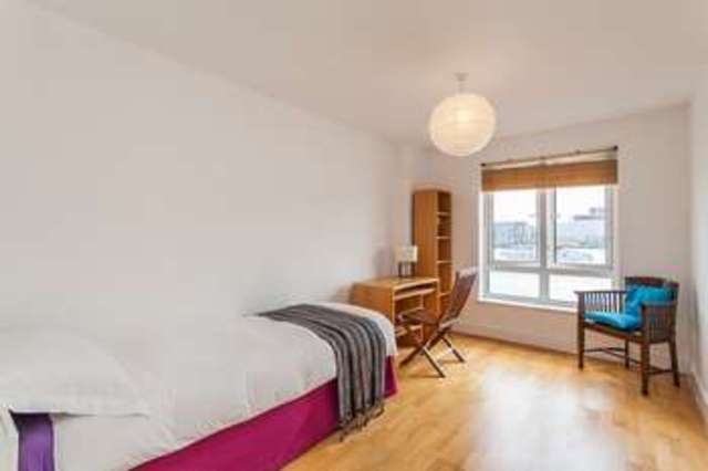  Image of 2 bedroom Flat for sale in St. Davids Square London E14 at London, E14 3WE