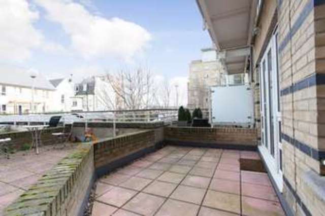 Image of 1 bedroom Flat for sale in St. Davids Square London E14 at London, E14 3WB