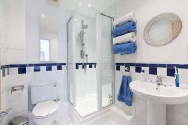  Image of 2 bedroom Flat for sale in St. Davids Square London E14 at London, E14 3WF