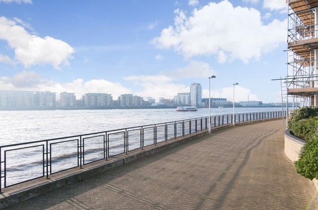  Image of 2 bedroom Flat for sale in St. Davids Square London E14 at London, E14 3WG
