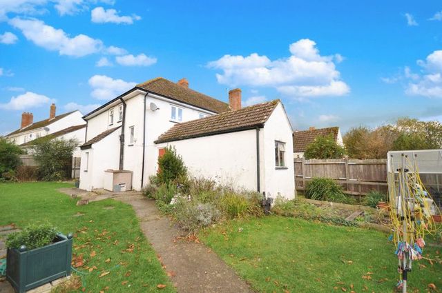  Image of 3 bedroom Terraced house for sale in St. Dunstans Park Baltonsborough Glastonbury BA6 at St Dunstans Park Baltonsborough Glastonbury, BA6 8PZ