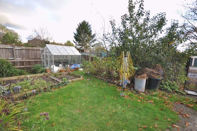  Image of 3 bedroom Terraced house for sale in St. Dunstans Park Baltonsborough Glastonbury BA6 at St Dunstans Park Baltonsborough Glastonbury, BA6 8PZ