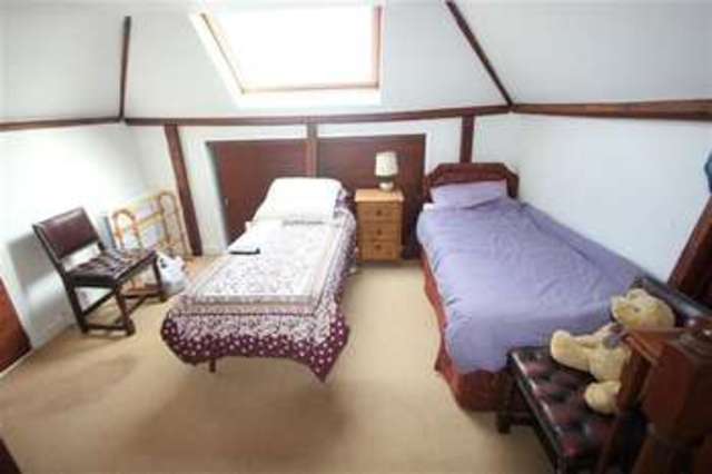  Image of 4 bedroom Bungalow for sale in St. Georges Road Old Felixstowe Felixstowe IP11 at Old Felixstowe, IP11 9PL