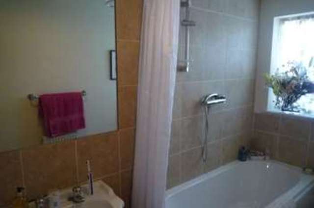  Image of 2 bedroom Apartment to rent in St. Gregorys Road Stratford-upon-Avon CV37 at St Gregorys Rd  Stratford upon Avon, CV37 6UH