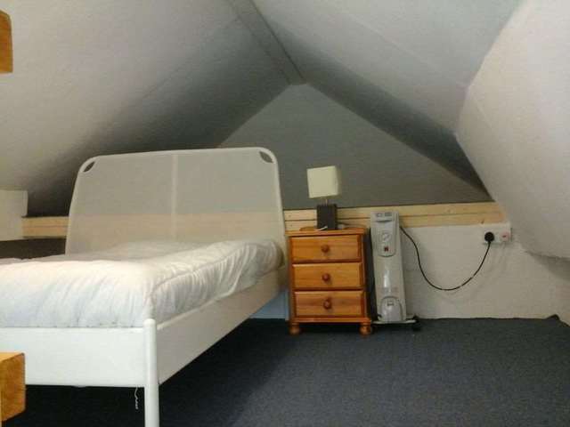  Image of Apartment to rent in St. Helens Gardens London W10 at St Helens Gardens Ladbroke Grove London, W10 6LL