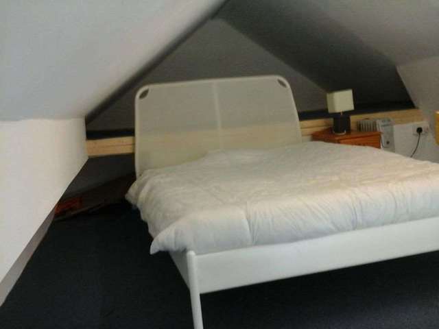  Image of Apartment to rent in St. Helens Gardens London W10 at St Helens Gardens Ladbroke Grove London, W10 6LL