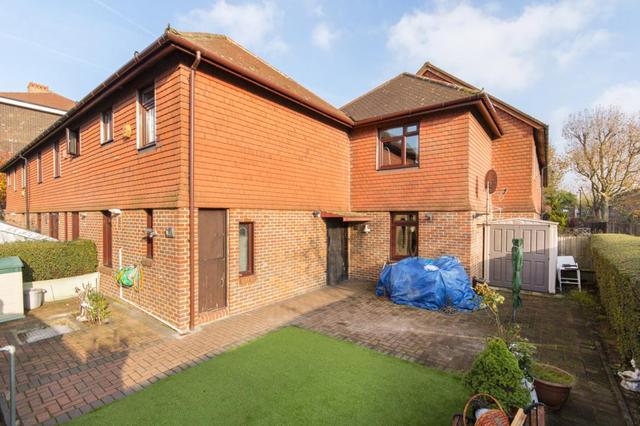  Image of 3 bedroom Detached house for sale in St. James