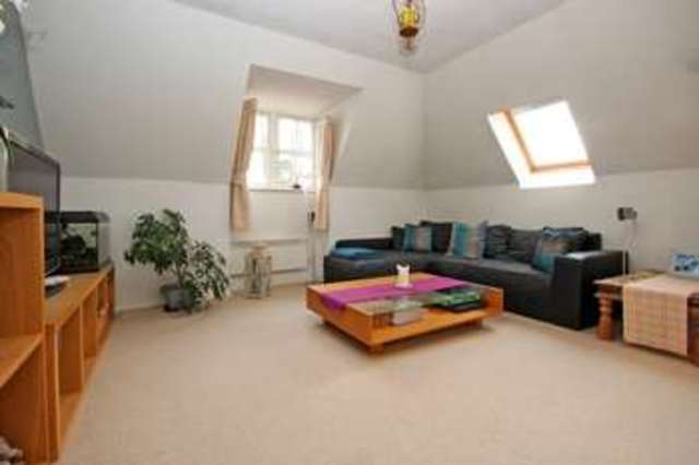  Image of 2 bedroom Flat for sale in St. Johns Road Pokesdown Bournemouth BH5 at St Johns Road Boscombe Bournemouth, BH5 1EQ