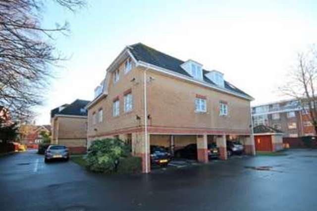  Image of 2 bedroom Flat for sale in St. Johns Road Pokesdown Bournemouth BH5 at St Johns Road Boscombe Bournemouth, BH5 1EQ
