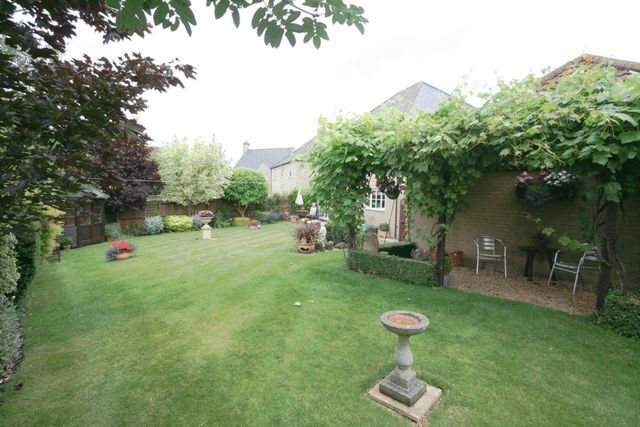  Image of Detached house to rent in St. Johns Road Ely CB6 at St Johns Road  Ely, CB6 3BW