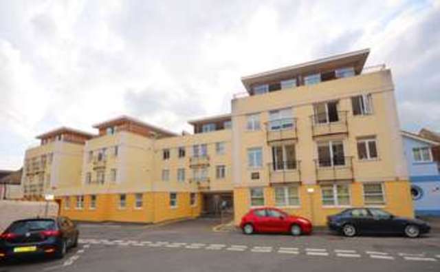  Image of 2 bedroom Flat for sale in Carlton Place Teignmouth TQ14 at St Josephs Court  Teignmouth, TQ14 8FQ