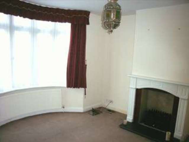  Image of 4 bedroom Semi-Detached house to rent in St. Judes Road Englefield Green Egham TW20 at St Judes Road Englefield Green Egham, TW20 0BT