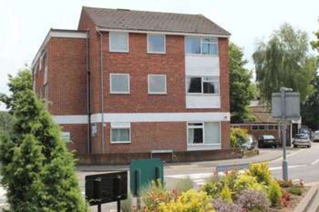  Image of 3 bedroom Flat to rent in St. Judes Road Englefield Green Egham TW20 at St. Judes Road Englefield Green Egham, TW20 0BE