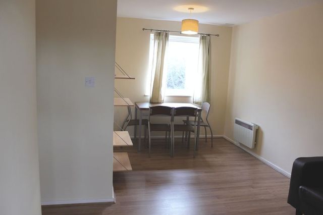  Image of 3 bedroom Flat to rent in St. Judes Road Englefield Green Egham TW20 at St. Judes Road Englefield Green Egham, TW20 0BE
