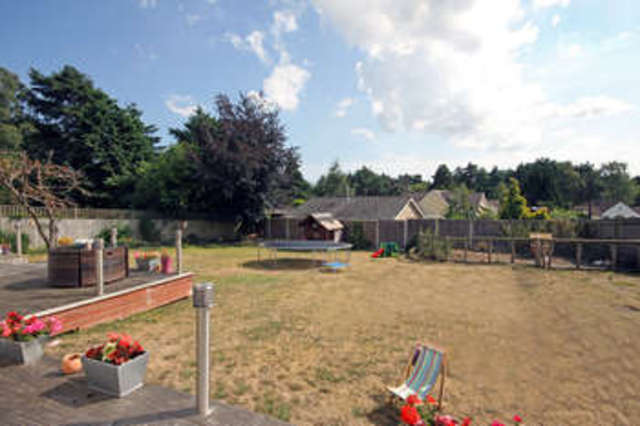  Image of 4 bedroom Chalet for sale in Oaks Drive St. Leonards Ringwood BH24 at St Leonards Ringwood, BH24 2QP