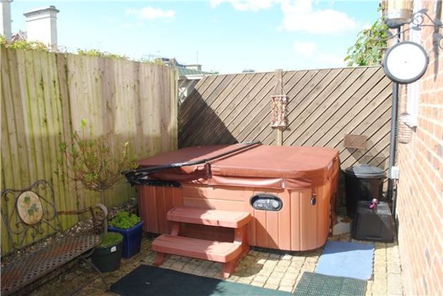 Image of 5 bedroom Town House for sale in St. Margarets Road St. Leonards-on-Sea TN37 at East Sussex, TN37 6EH