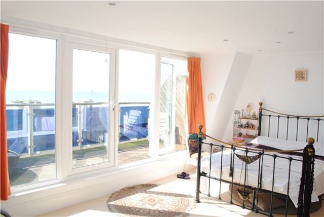  Image of 5 bedroom Town House for sale in St. Margarets Road St. Leonards-on-Sea TN37 at East Sussex, TN37 6EH