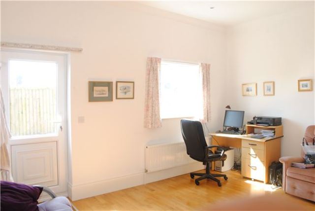  Image of 5 bedroom Town House for sale in St. Margarets Road St. Leonards-on-Sea TN37 at East Sussex, TN37 6EH