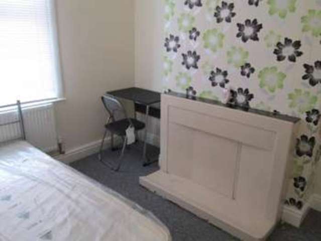  Image of 3 bedroom Terraced house to rent in St. Margaret Road Coventry CV1 at Stoke Coventry, CV1 2BT