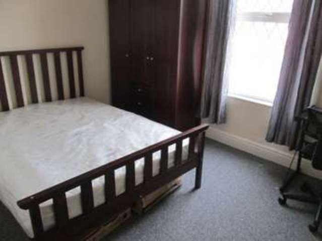  Image of 3 bedroom Terraced house to rent in St. Margaret Road Coventry CV1 at Stoke Coventry, CV1 2BT