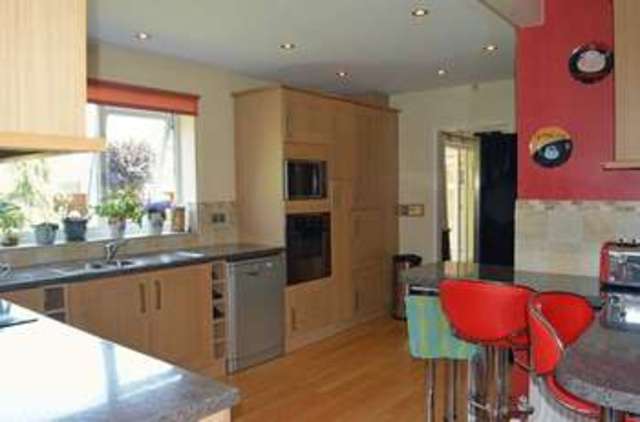  Image of 4 bedroom Detached house for sale in St. Martins Road North Leverton Retford DN22 at St Martins Road North Leverton Retford, DN22 0AU
