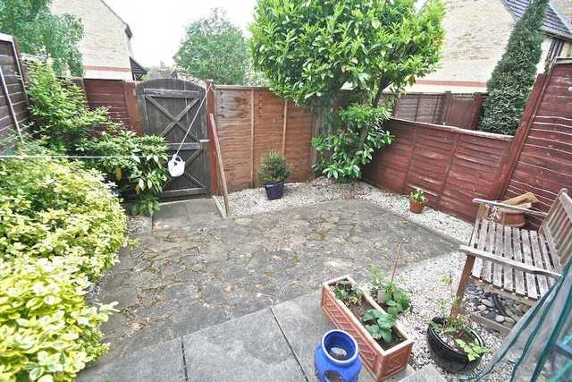  Image of 1 bedroom Terraced house to rent in St. Martins Walk Ely CB7 at St Martins Walk  Ely, CB7 4QF