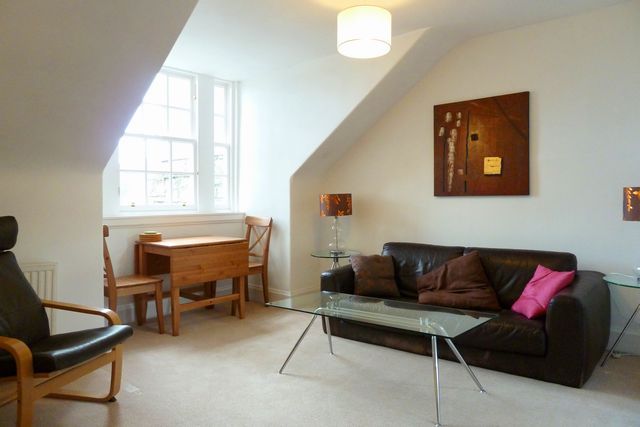  Image of 2 bedroom Flat to rent in St. Marys Street Edinburgh EH1 at Old Town Edinburgh Edinburgh, EH1 1SX