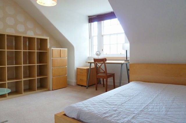  Image of 2 bedroom Flat to rent in St. Marys Street Edinburgh EH1 at Old Town Edinburgh Edinburgh, EH1 1SX