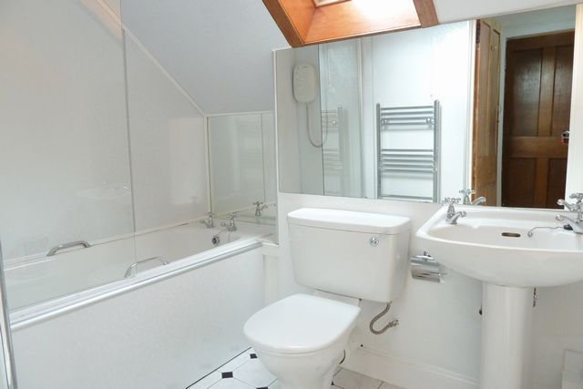  Image of 2 bedroom Flat to rent in St. Marys Street Edinburgh EH1 at Old Town Edinburgh Edinburgh, EH1 1SX