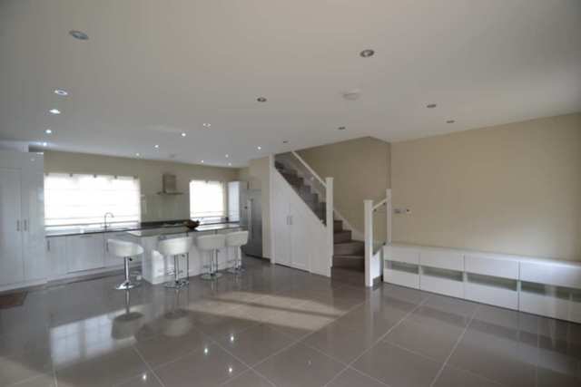  Image of 2 bedroom Detached house to rent in St. Peters Road London W6 at Hammersmith W6 London, W6 9BD